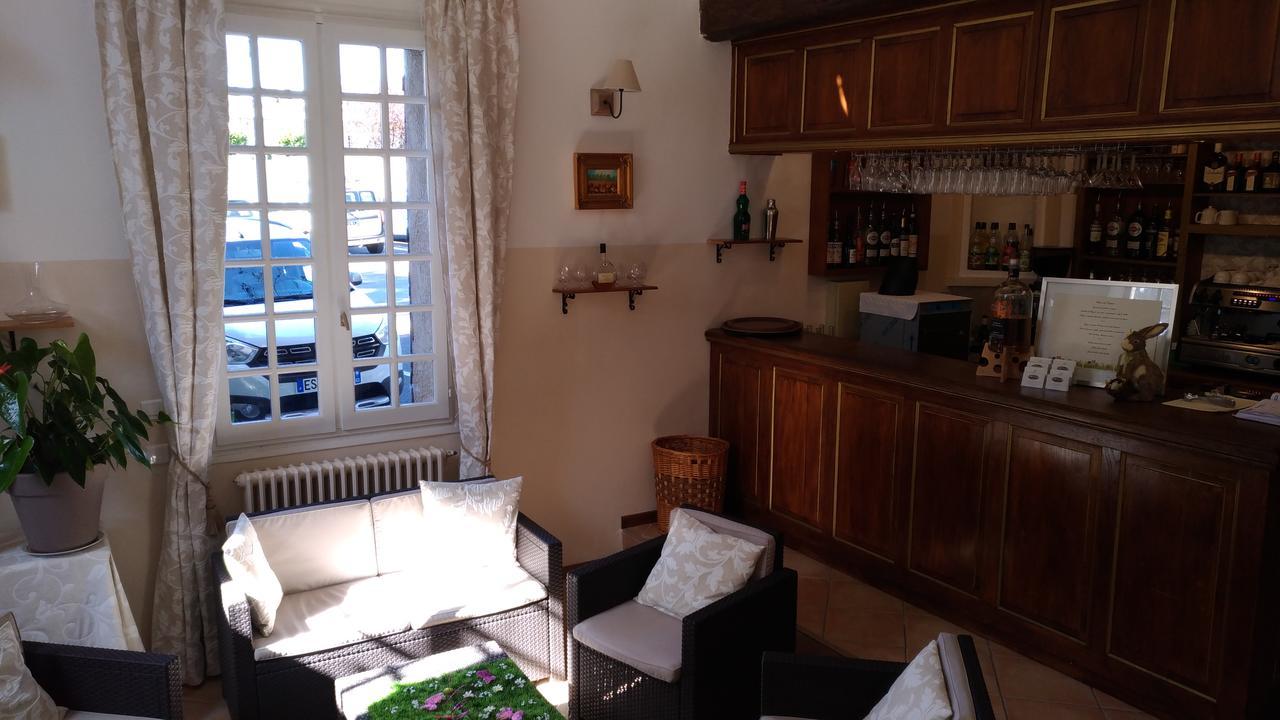 Hostellerie De La Cremaillere Carnoux-en-Provence Buitenkant foto